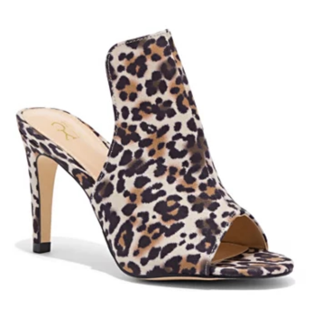 Leopard Peek toe Pump